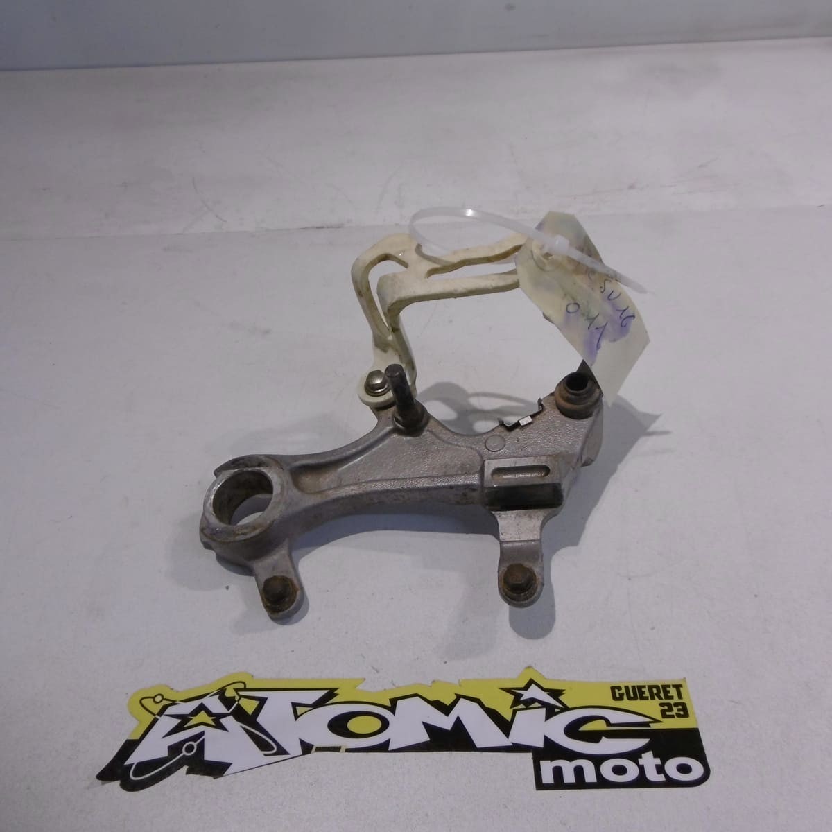 Platine étrier de frein arrière SUZUKI 450 RMZ 2013