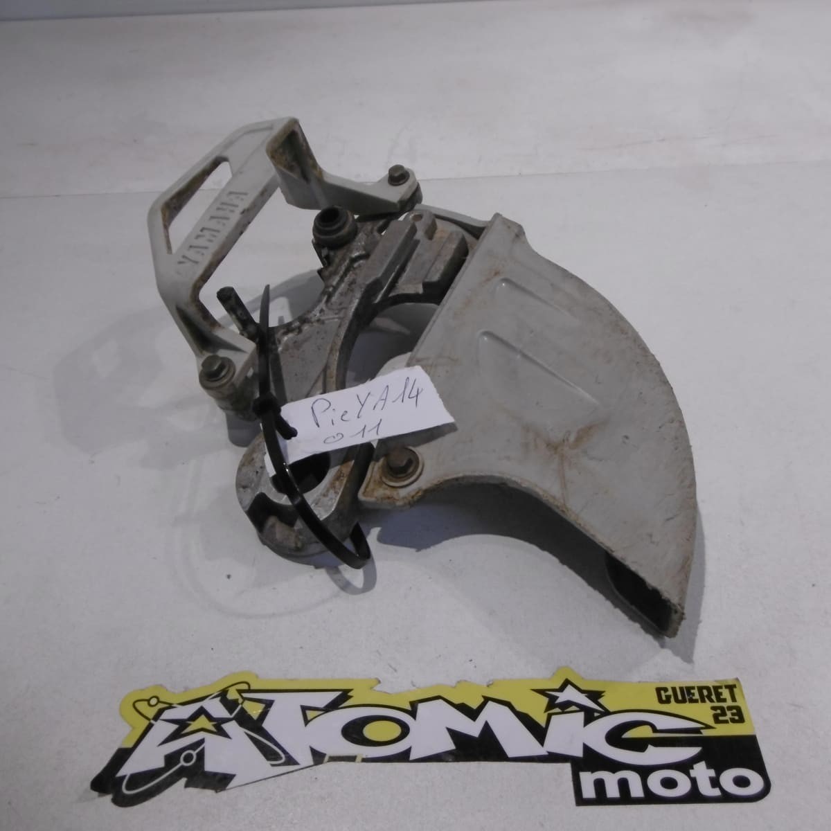 Platine étrier de frein arrière YAMAHA 426 YZ-F 2002