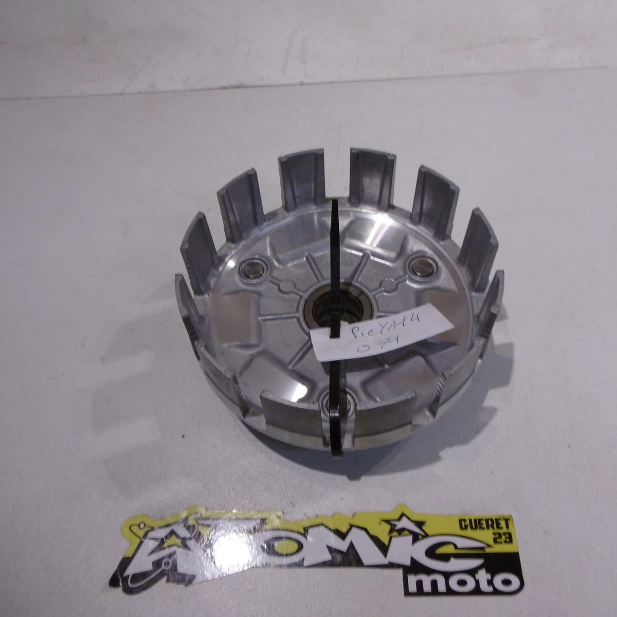 Cloche d'embrayage  YAMAHA 426 YZ-F 2002