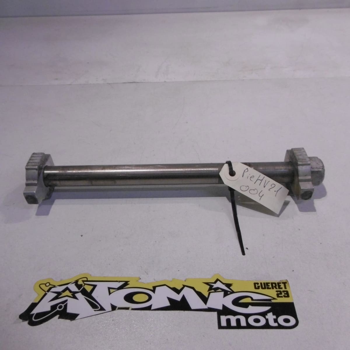 Axe de roue arrière HUSQVARNA 250 FC 2014