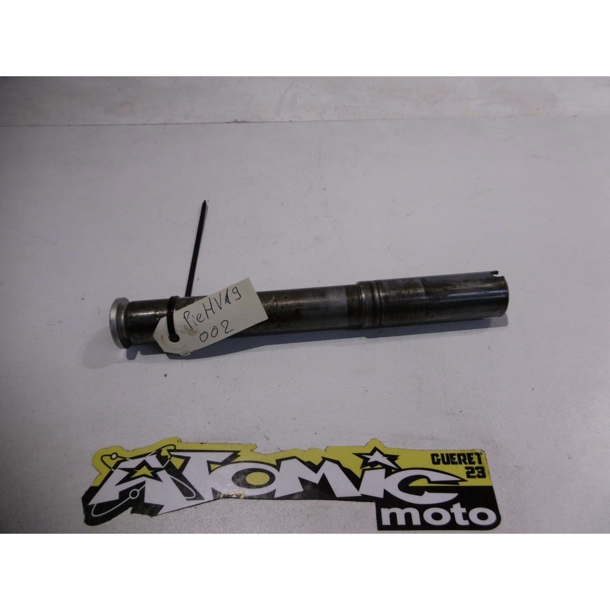 Axe de roue avant HUSQVARNA 125 WR 2005