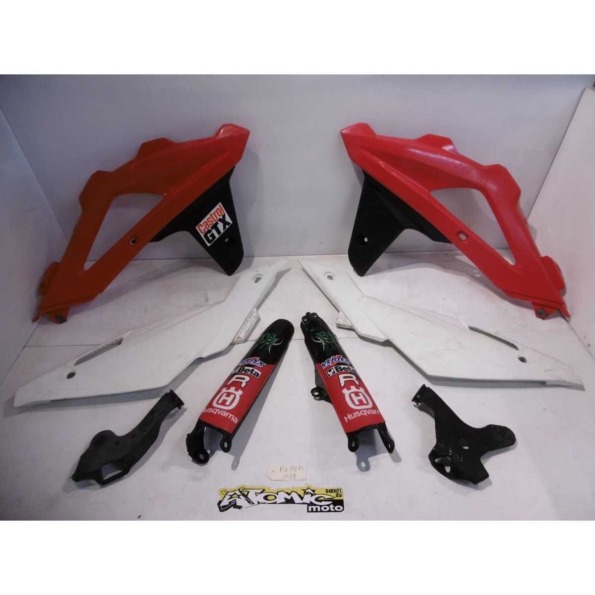 Lot plastiques HUSQVARNA 125 WR 2010