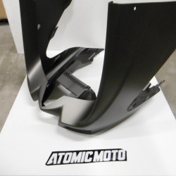 Corps inférieur avant...