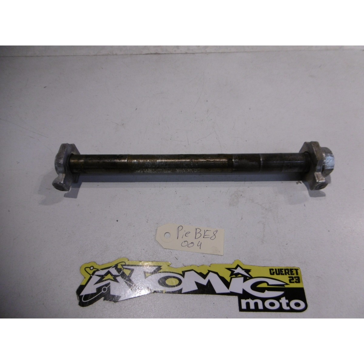 Axe de roue arrière BETA 250 RR 2014