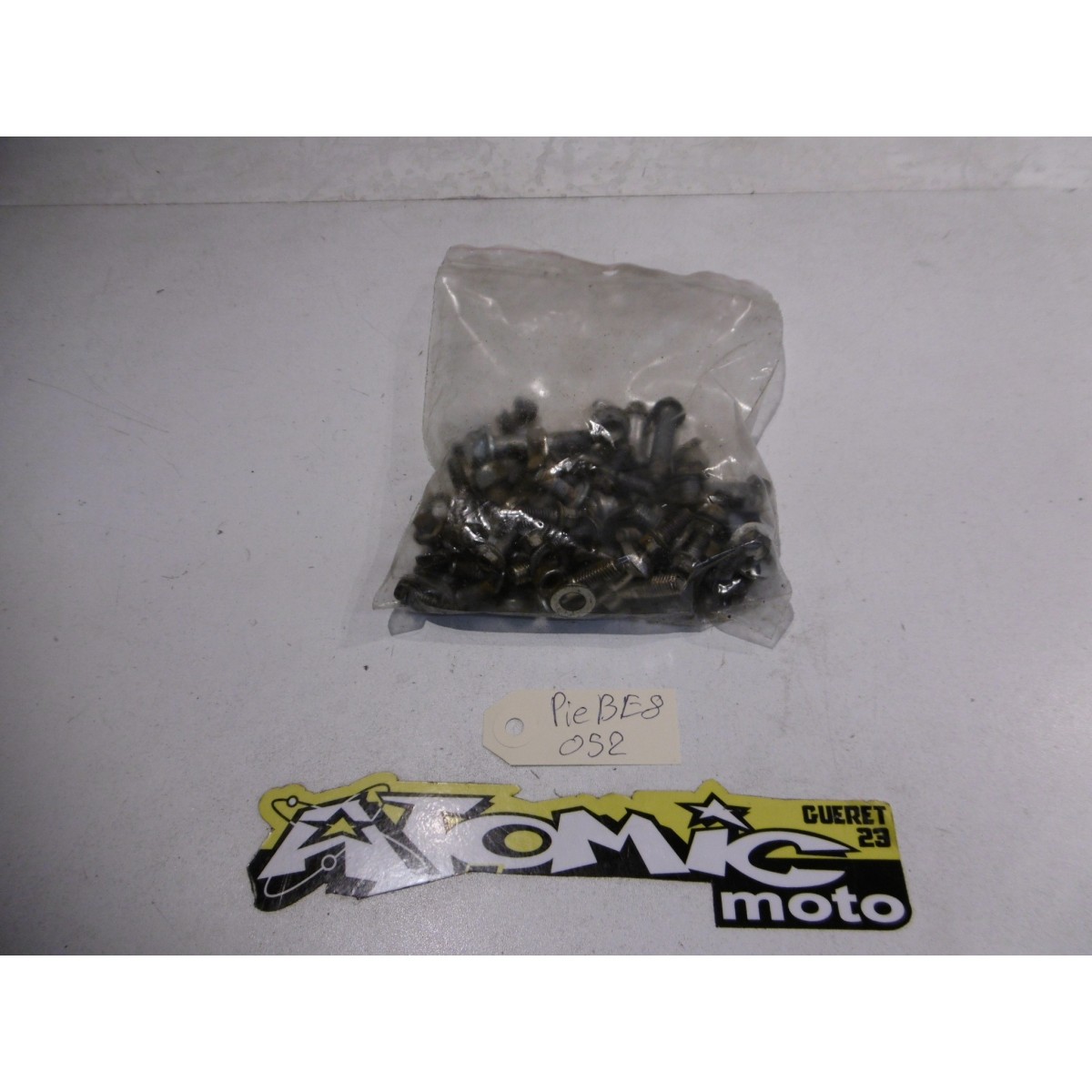 Lot de visserie cycle BETA 250 RR 2014