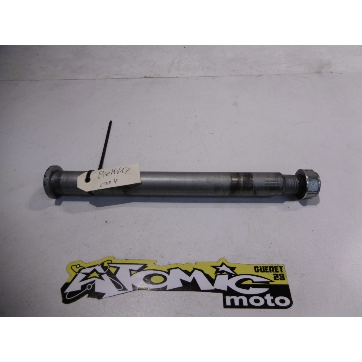 Axe de roue arrière HUSQVARNA 250 TE 2011