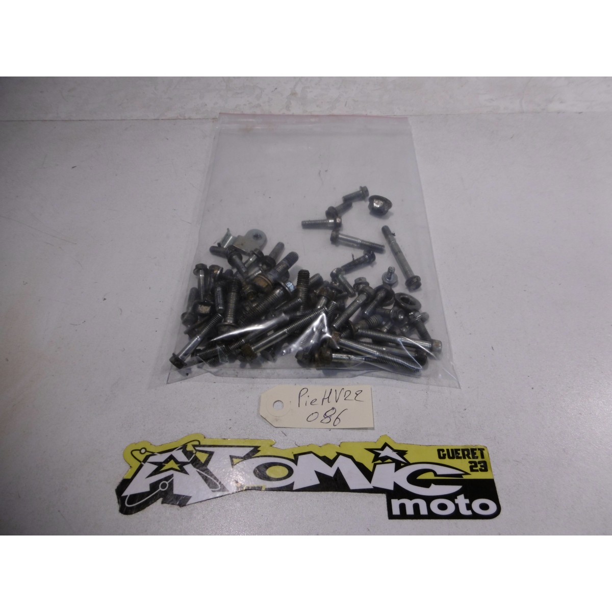 Lot de visserie moteur HUSQVARNA 300 WR 2010