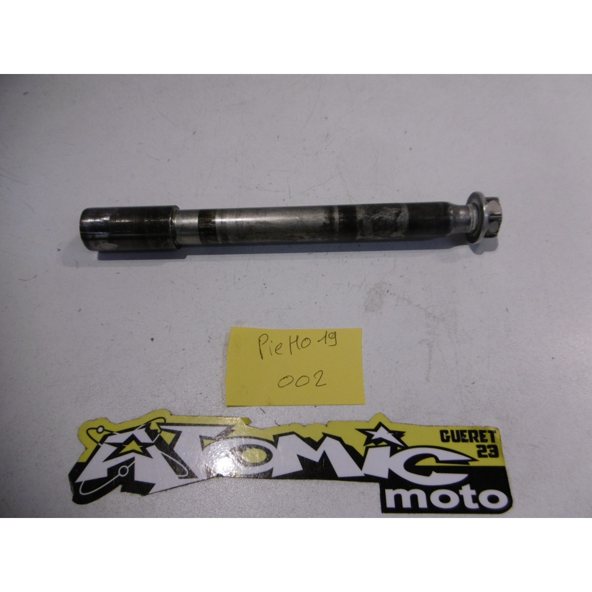 Axe de roue avant HONDA 300 CRE F 2015