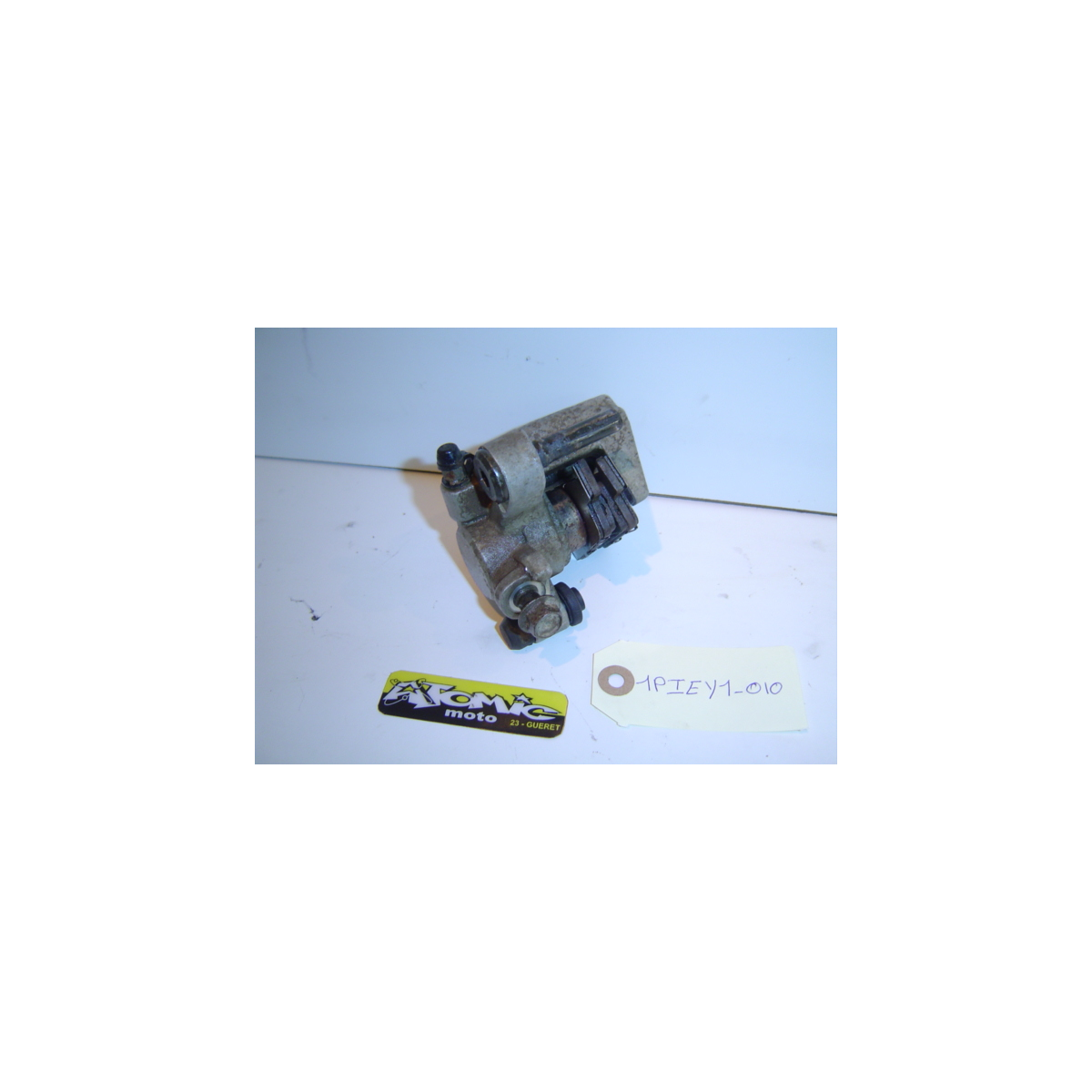 Etrier frein arrière YAMAHA 125 YZ 1996 Etrier frein arrière YAMAHA 125 YZ 1996