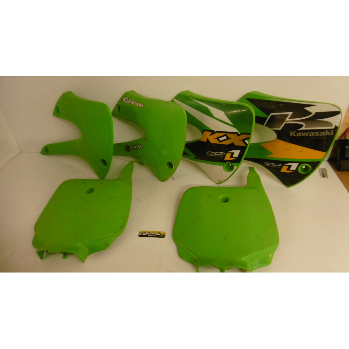 Lot de Plastiques KAWASAKI 85 KX Lot de Plastiques KAWASAKI 85 KX